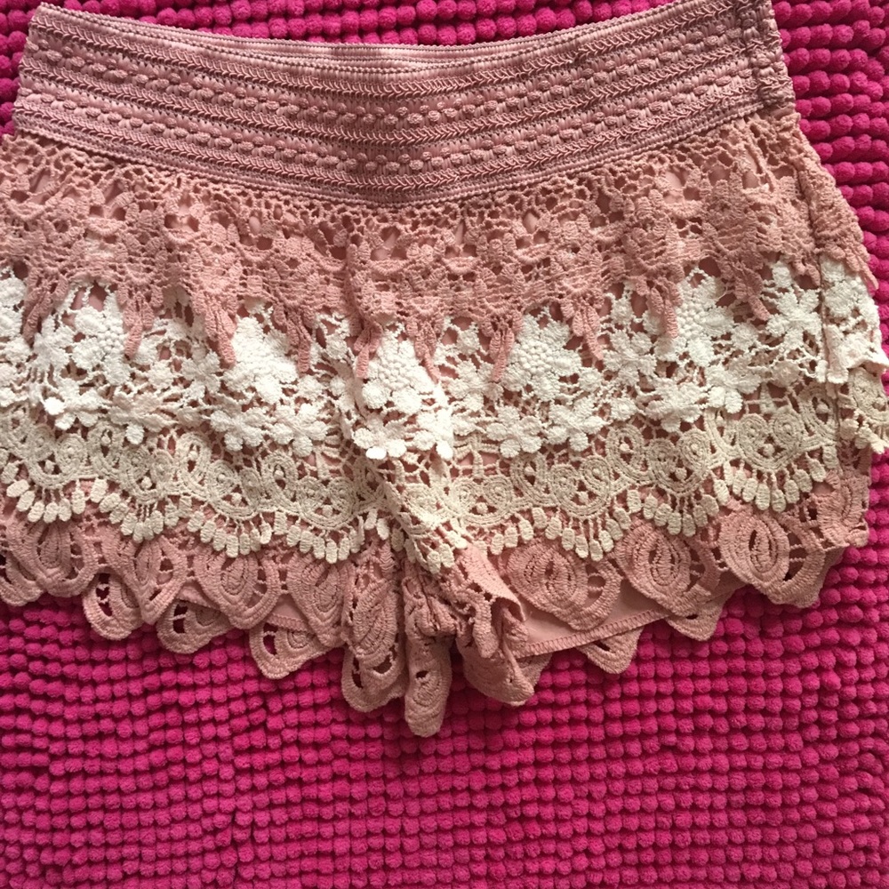 Pink Cream Lace Shorts XS Size 1